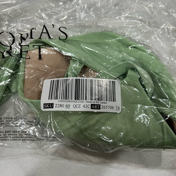 PINK VS Victoria Secret bra light green lightest lined 42C - Picture 7 of 7